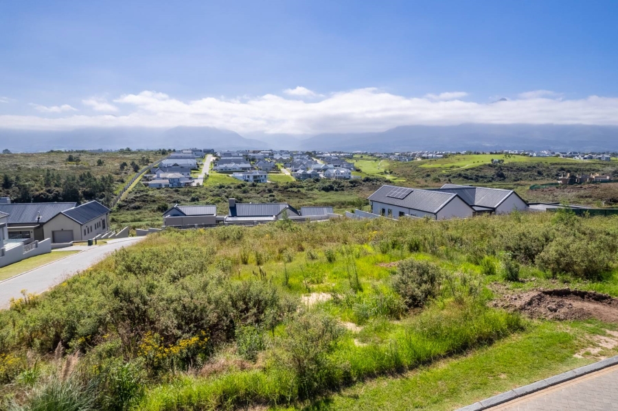 0 Bedroom Property for Sale in Kingswood Golf Estate Western Cape